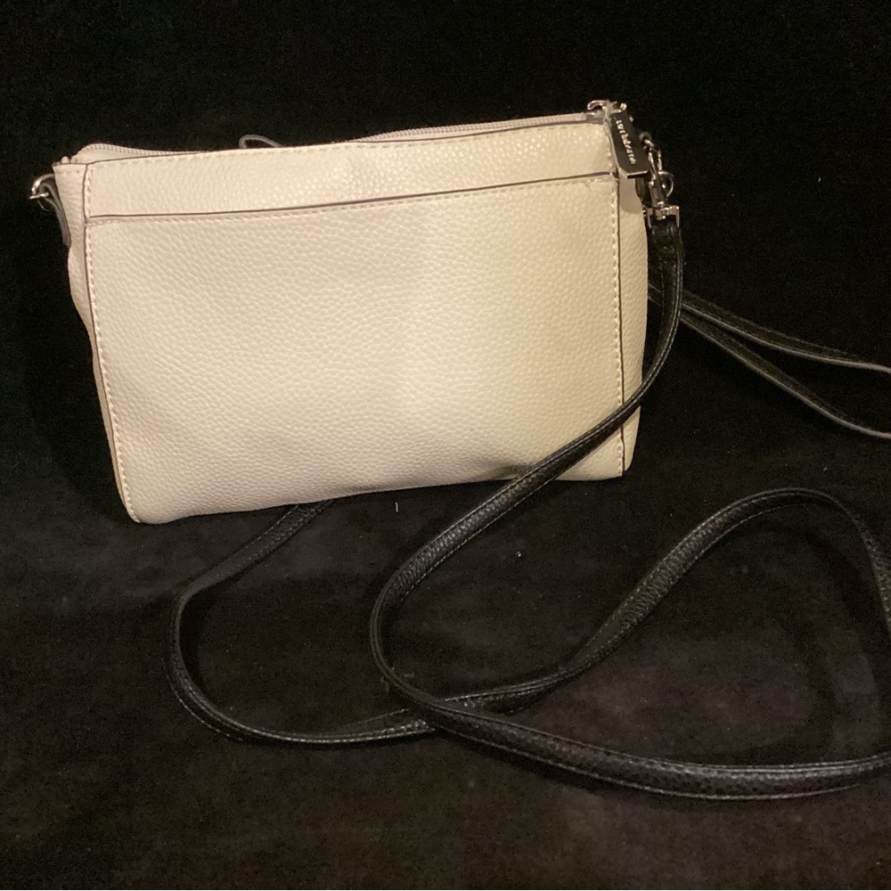 Liz Claiborne Tassel Crossbody in cream and black - Picture 6 of 9